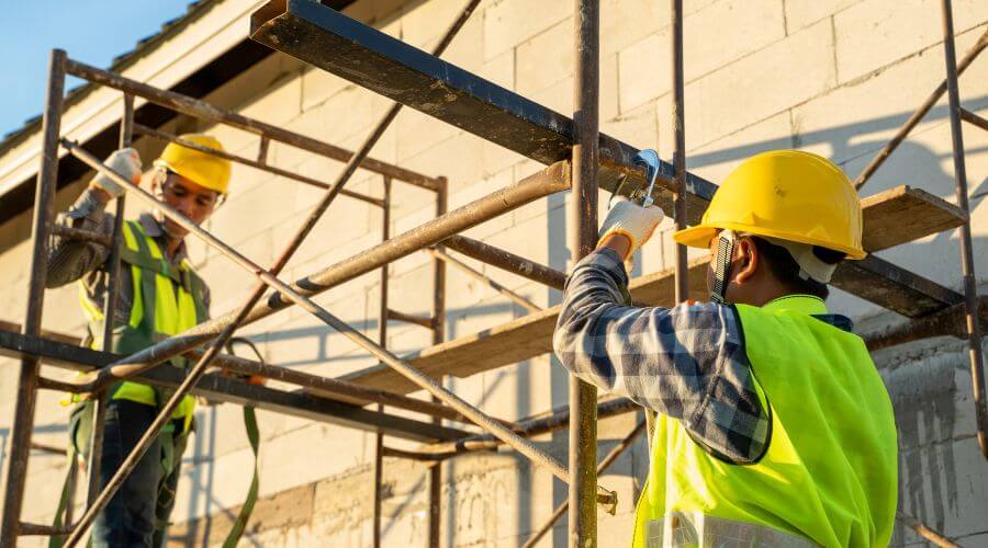 Professional fairlawn roofing services in Milmine, IL